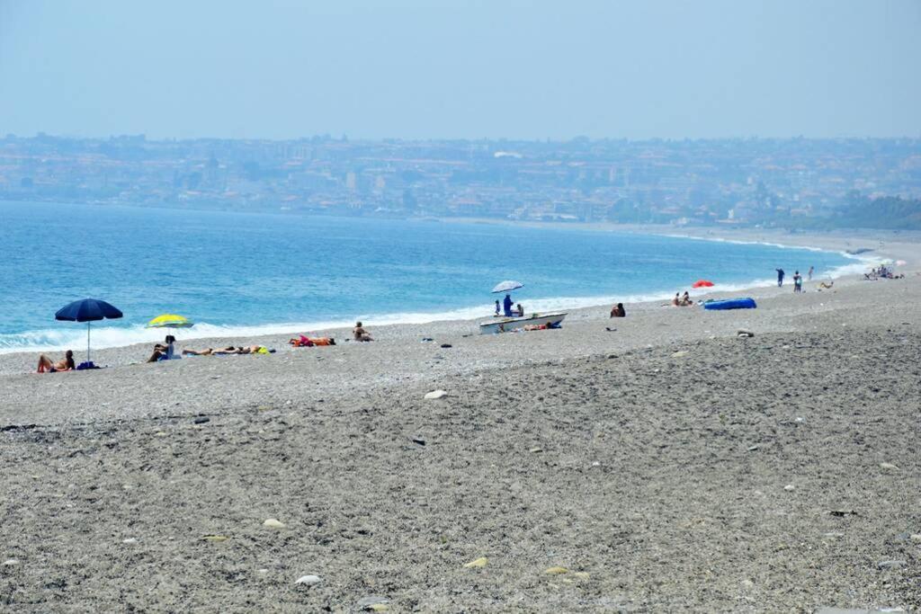 Appartamento Casasolemare Fondachello Fondachello  Exteriör bild