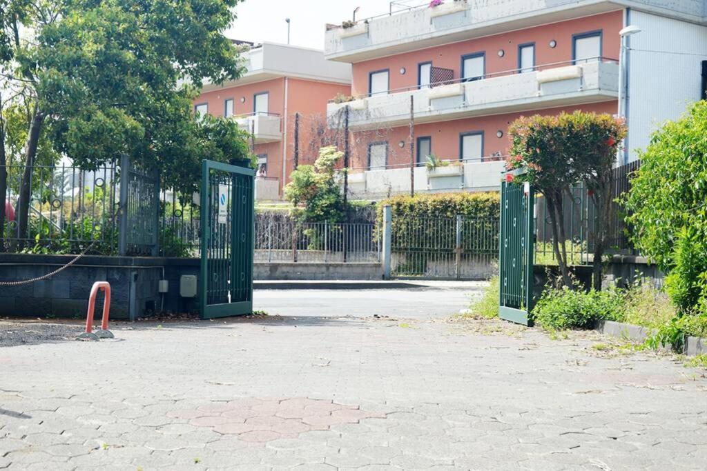 Appartamento Casasolemare Fondachello Fondachello  Exteriör bild