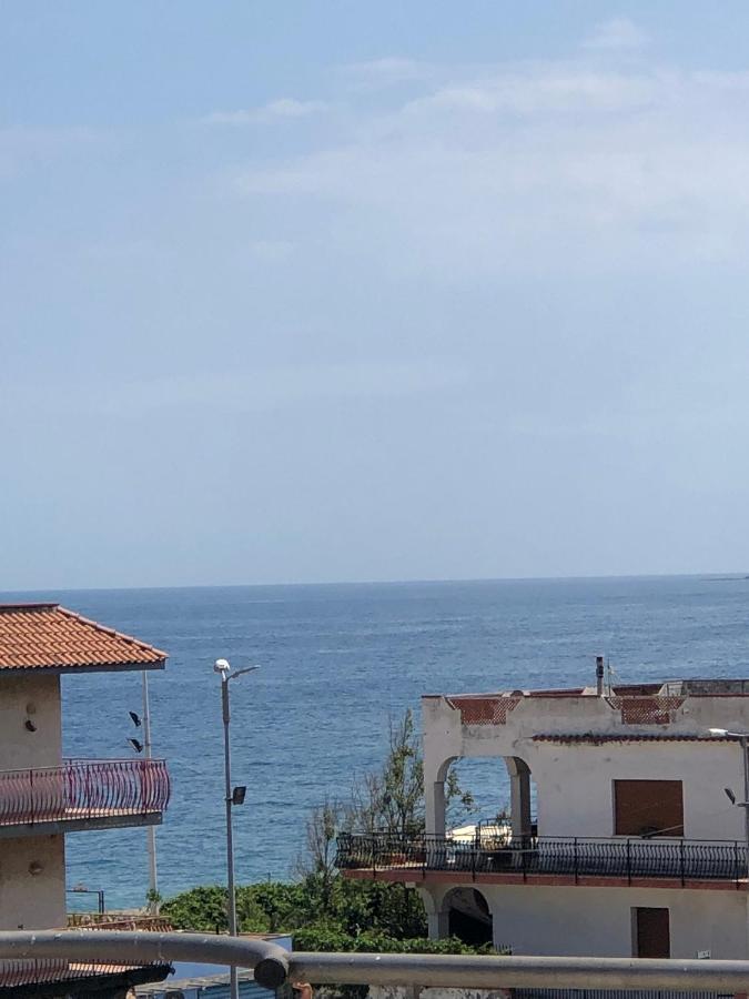 Appartamento Casasolemare Fondachello Fondachello  Exteriör bild