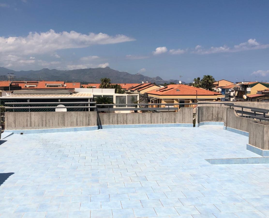 Appartamento Casasolemare Fondachello Fondachello  Exteriör bild